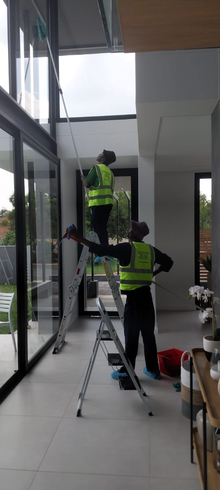 Deep cleaning service